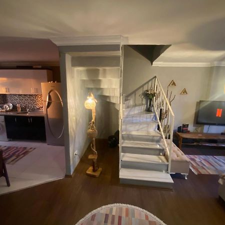 Cozy House Near The Airport Apartment Arnavutkoy Bagian luar foto